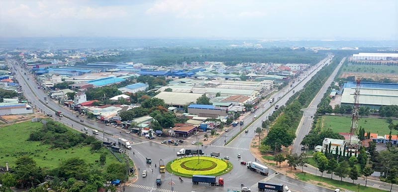 Hệ thống giao thông phát triển mạnh ở tam giác công nghiệp Tân Uyên – Phú Giáo – Bến Cát.