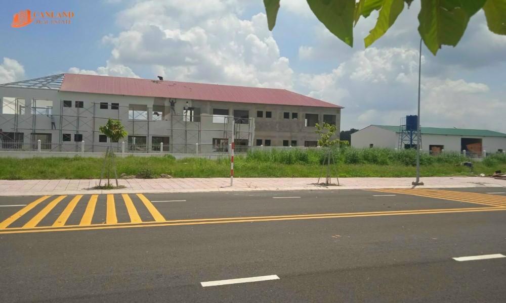 Trường học cấp mầm non và Trung tâm Y tế dự án Gold City Bàu Bàng. (Ảnh: thực tế)